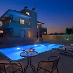 Melodia Home Private Pool Scenic Sea View-Hilltop *