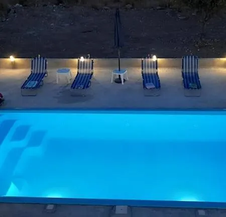 Melodia Home Private Pool Scenic Sea View-Hilltop * 阿凡投