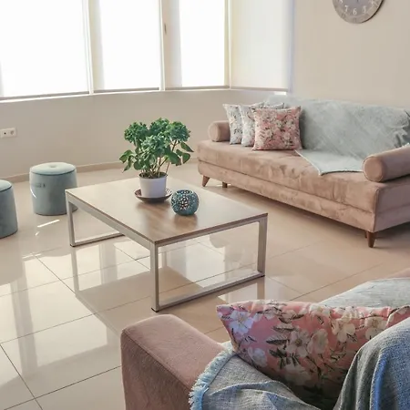 Daire Melodia Home Private Pool Scenic Sea View-Hilltop *